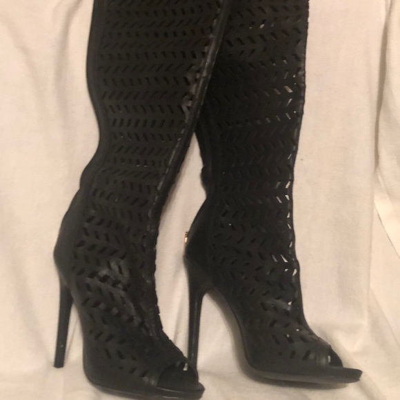 Knee high boots - Picture 2 of 2